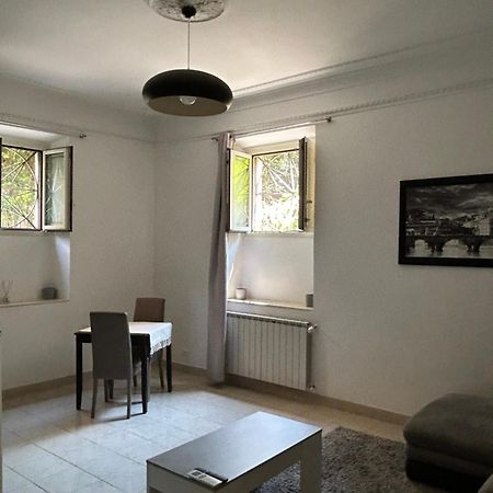 Alex Rhome Apartment Roma Exterior foto